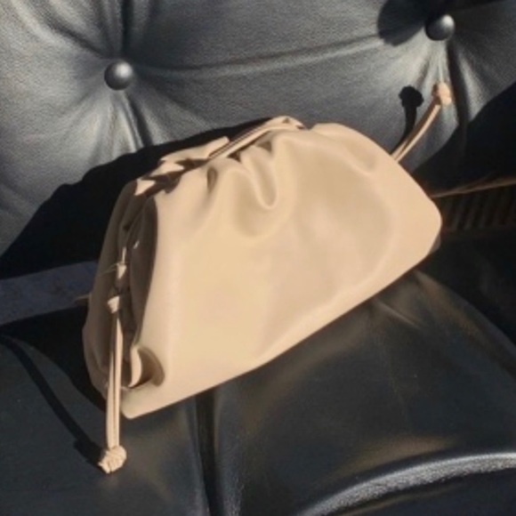 Vivorosa | Handbag | Valentina Clutch in Cream - Picture 7 of 8